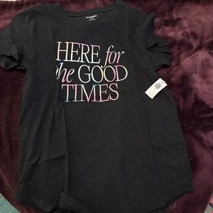 Old Navy tshirt